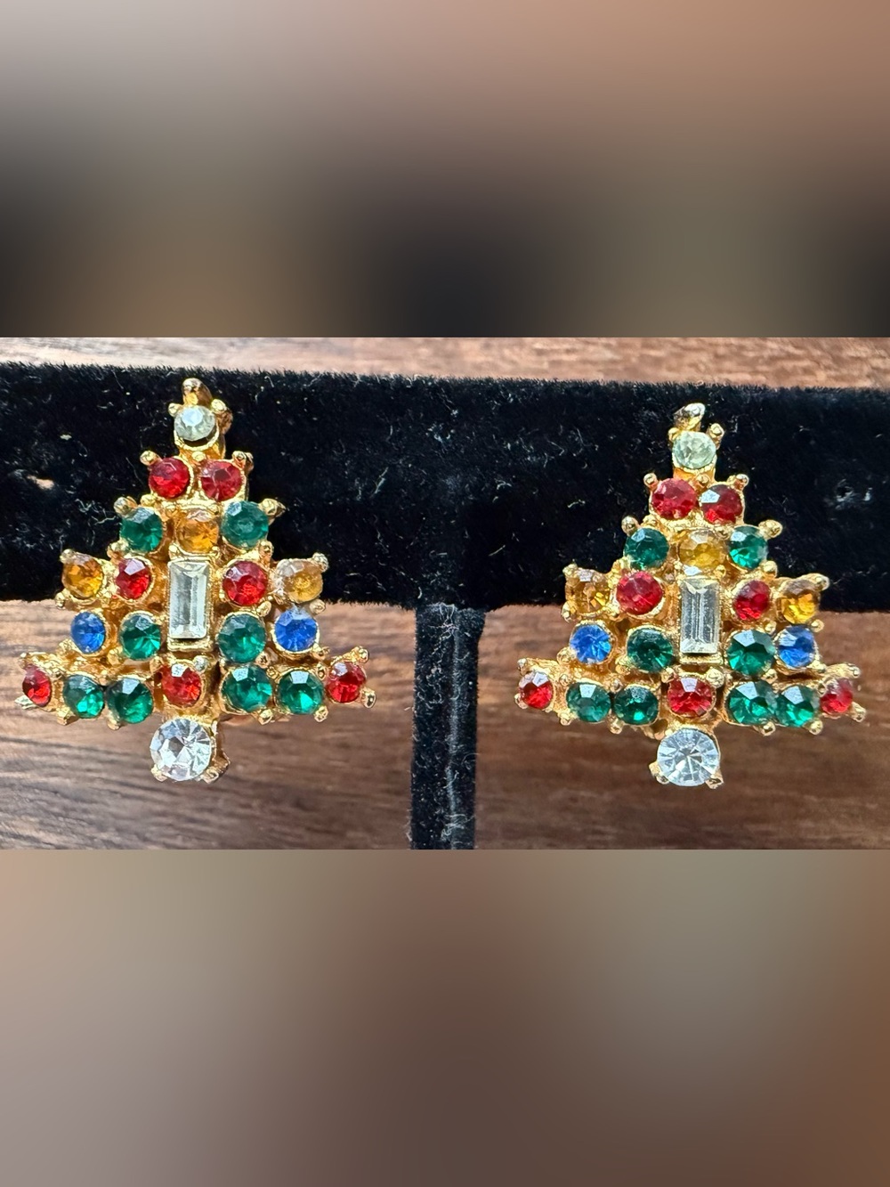 VTG Weiss Christmas Tree Gold-Tone Multicolor Rhinestone Clip Earrings